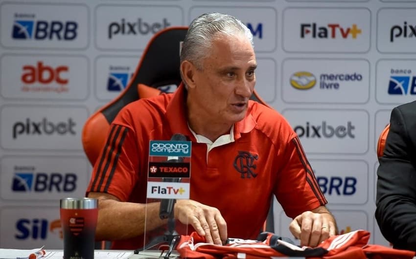 Tite enaltece equilíbrio do Flamengo em partida contra Sampaio Corrêa.