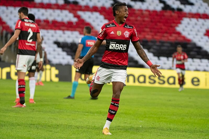 Confira a tabela atualizada do Brasileirão após a vitória do Flamengo diante do São Paulo