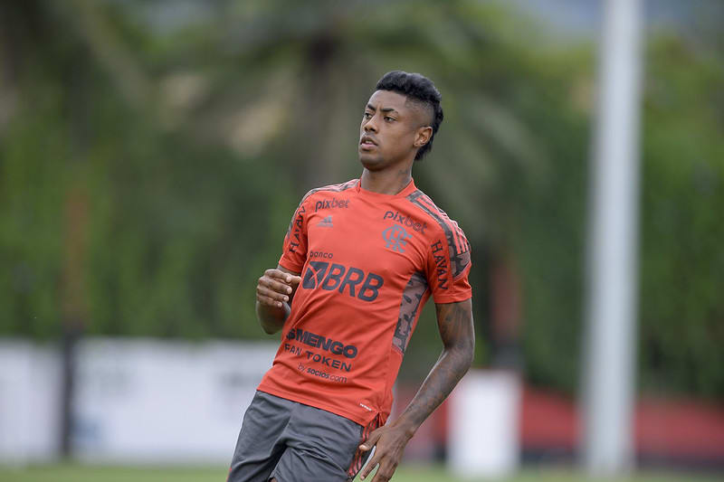 Flamengo precisa contratar um atacante com as características de Bruno Henrique, diz André Rocha