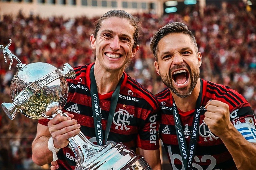 GRANDE INÍCIO DE TRABALHO! Ídolo do Flamengo elogia desempenho de Filipe Luís nas categorias de base