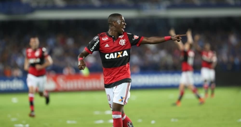 Flamengo acha possível a permanência de Vinicius Júnior até 2019