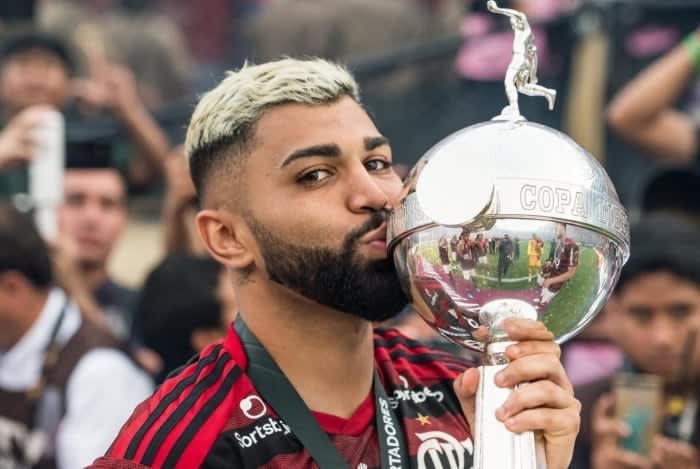 Na história do Flamengo, Gabigol é maior que Adriano, Romário e Bebeto, diz comentarista