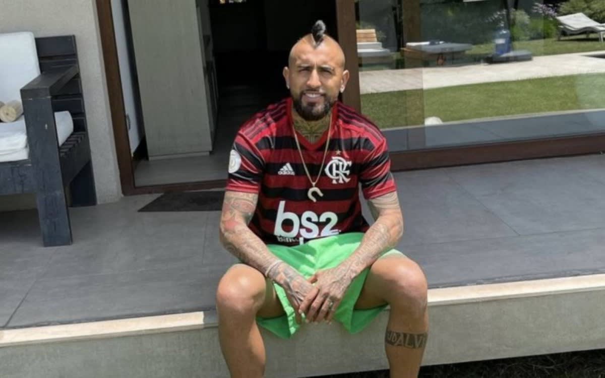 Ventilado no Flamengo, Arturo Vidal já estaria na busca de uma casa no Rio, informa portal