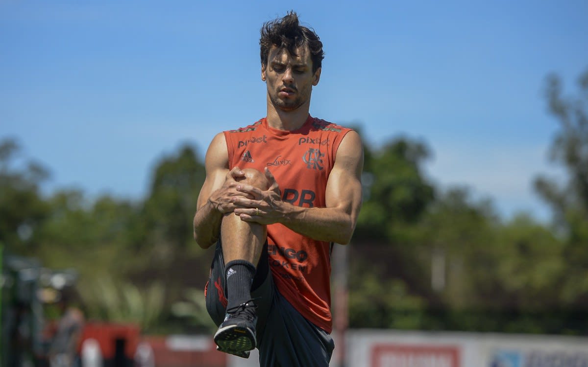 Rodrigo Caio relata tensão com grave lesão no joelho: Não levantava da cama