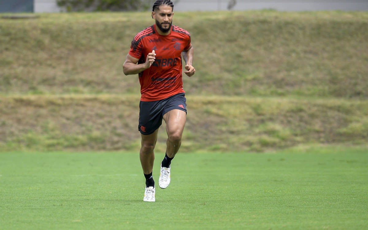 Pablo crê que Flamengo pode entregar mais: Equipe qualificada para fazer atuações bem melhores