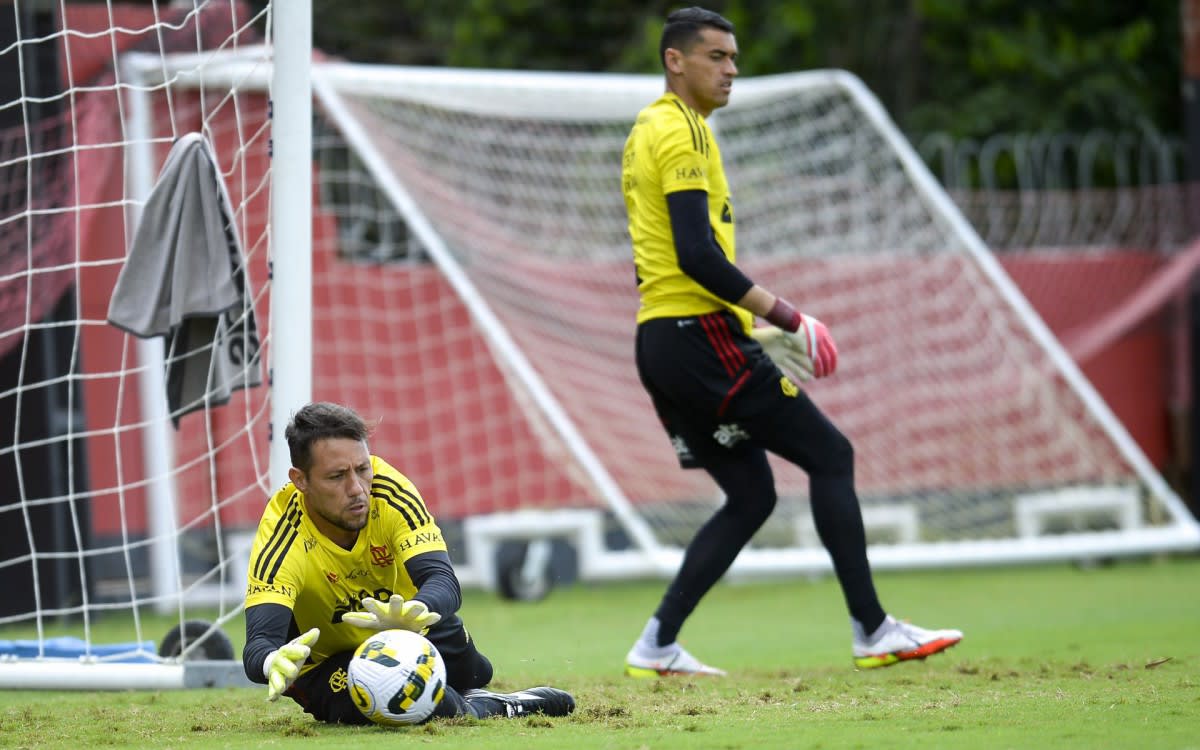 Apesar do interesse do São Paulo, Diego Alves deseja cumprir contrato com o Flamengo