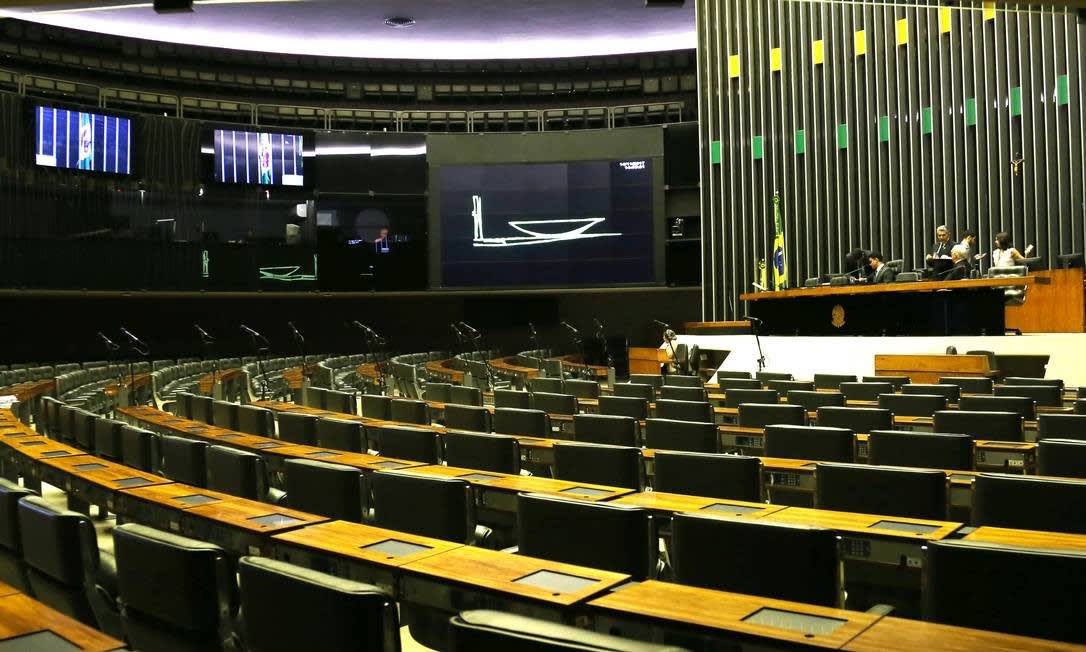 Sem pressa, Câmara irá ouvir clubes para decidir sobre MP que atinge Globo