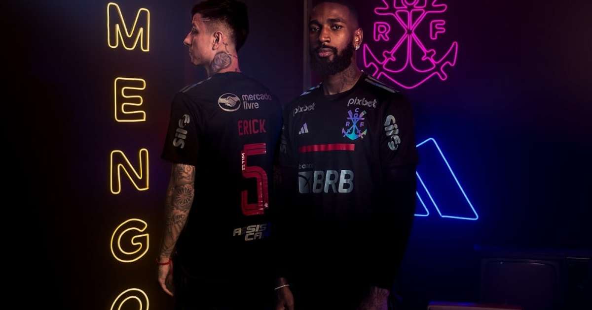 Flamengo lança novo terceiro uniforme com detalhes em furta-cor