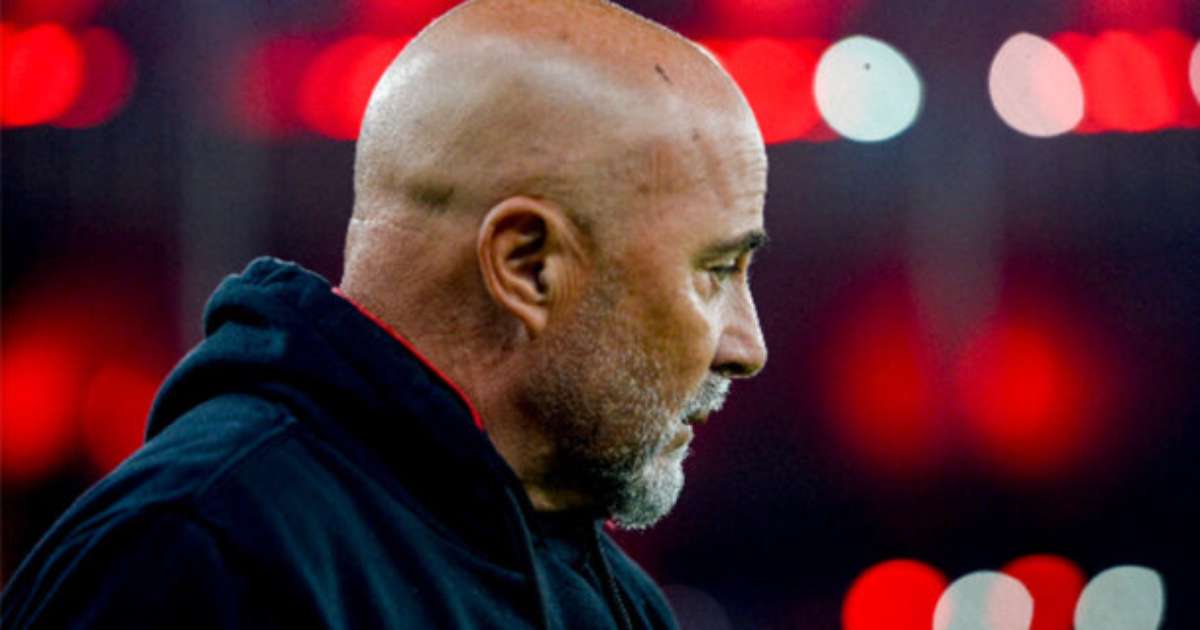 Agora é oficial: Flamengo demite Jorge Sampaoli e seus auxiliares