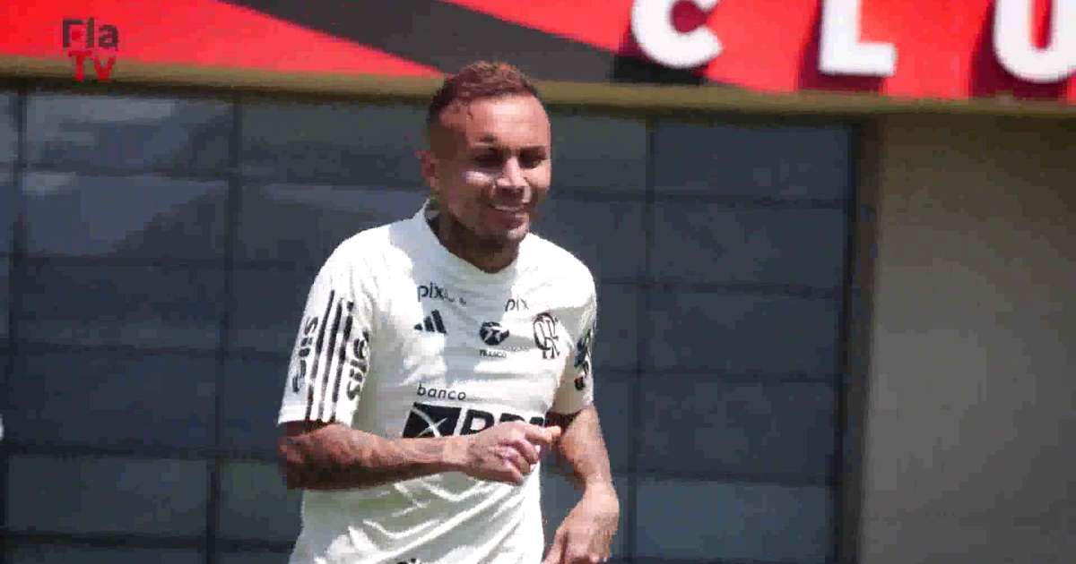 Flamengo aprimora finalizações em treino no Ninho