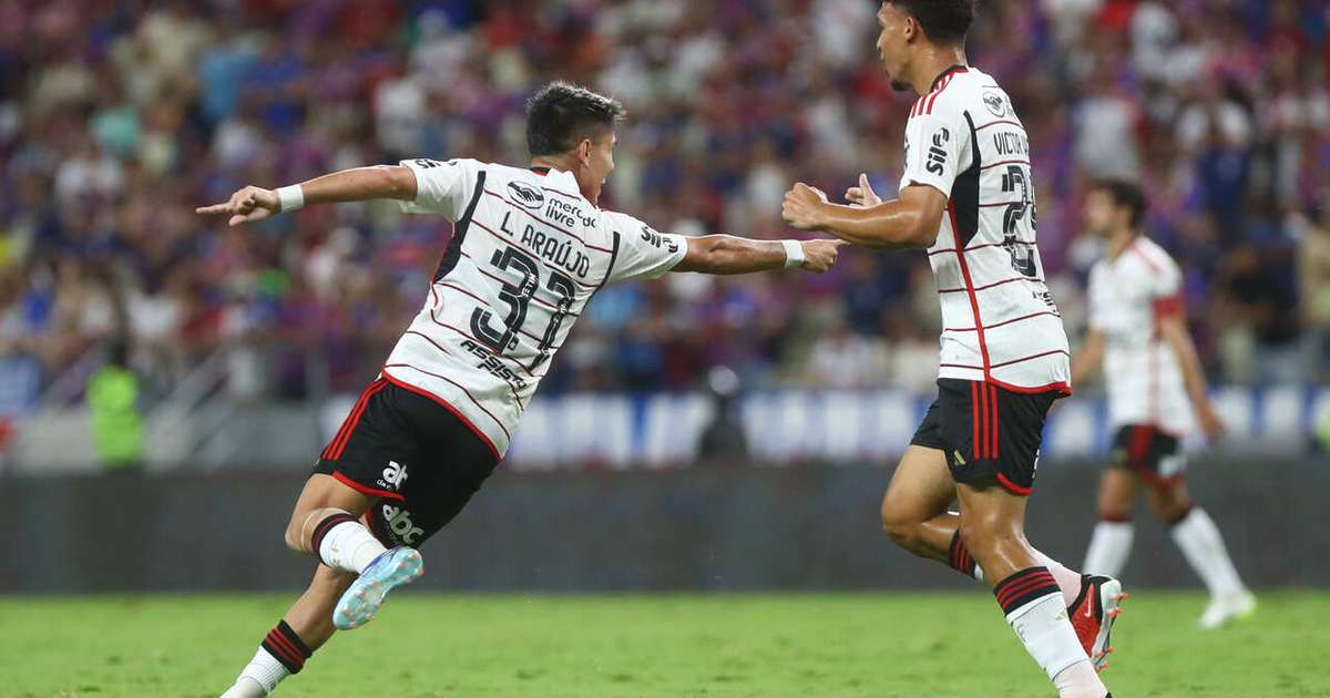 Flamengo tira o pé da lama contra o Fortaleza