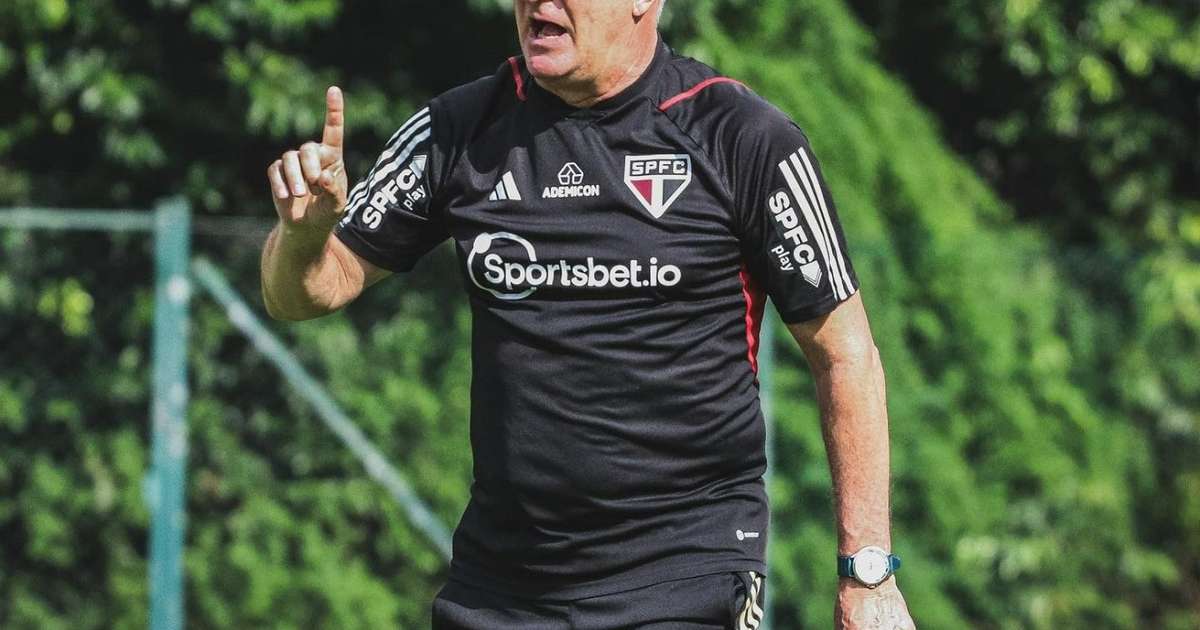 São Paulo segue com preparação para enfrentar o Corinthians; veja provável  escalação