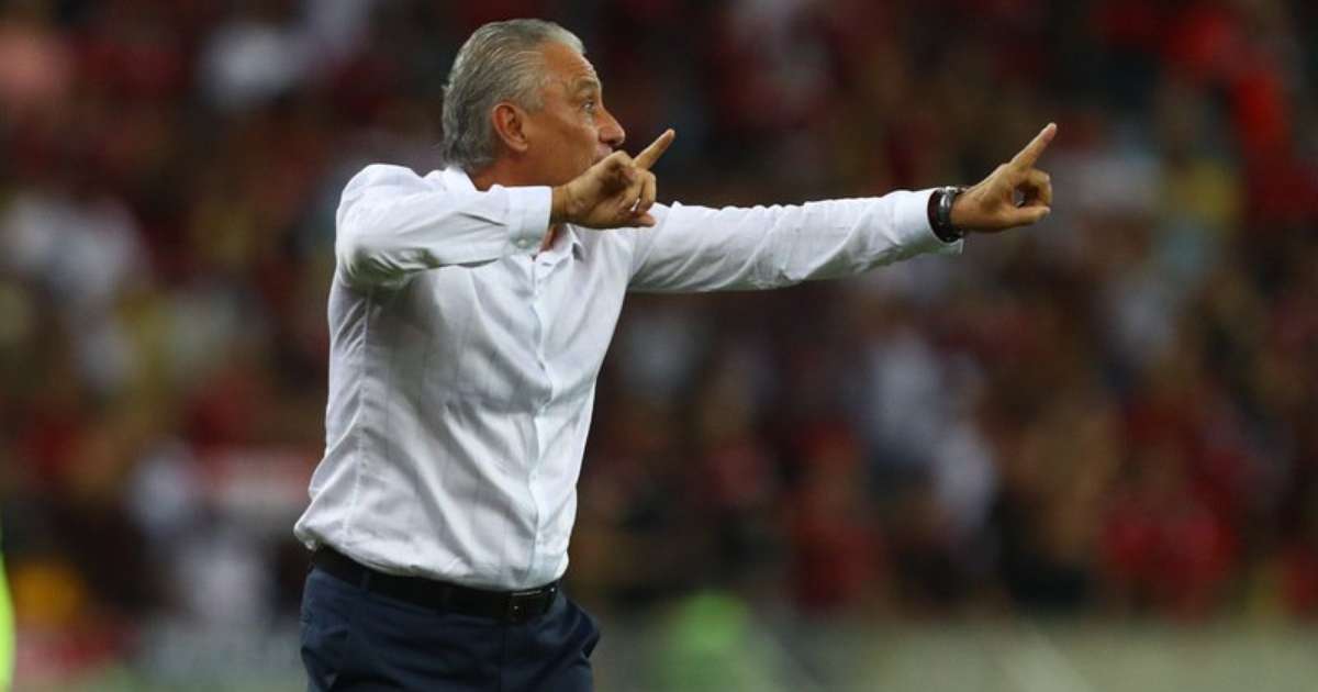 Tite cita G4 como objetivo do Flamengo e elogia Varela: Fez um grande jogo