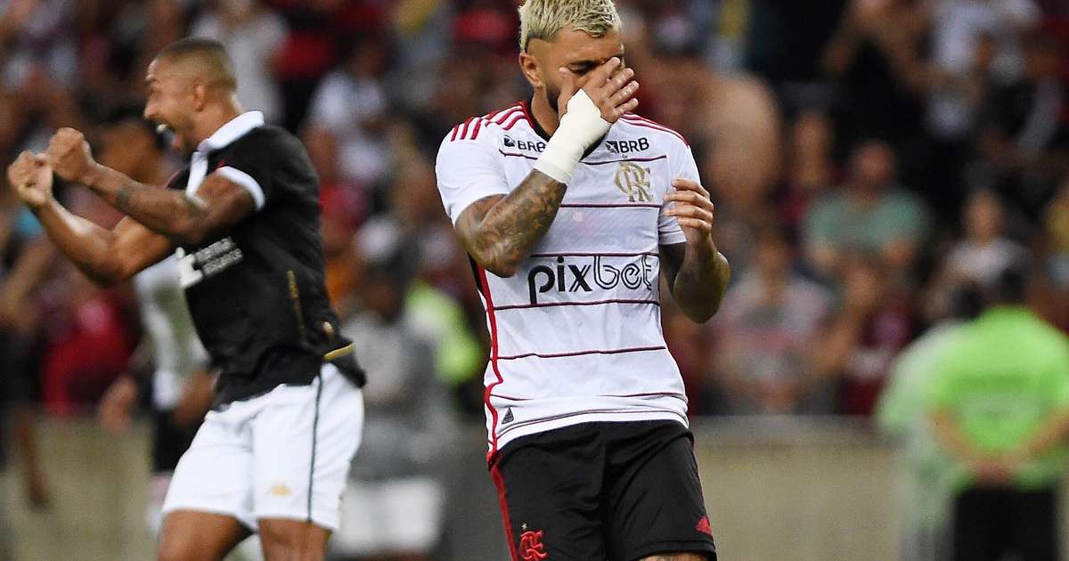 Gabigol enfrenta instabilidade em cobranças de pênaltis pelo Flamengo.