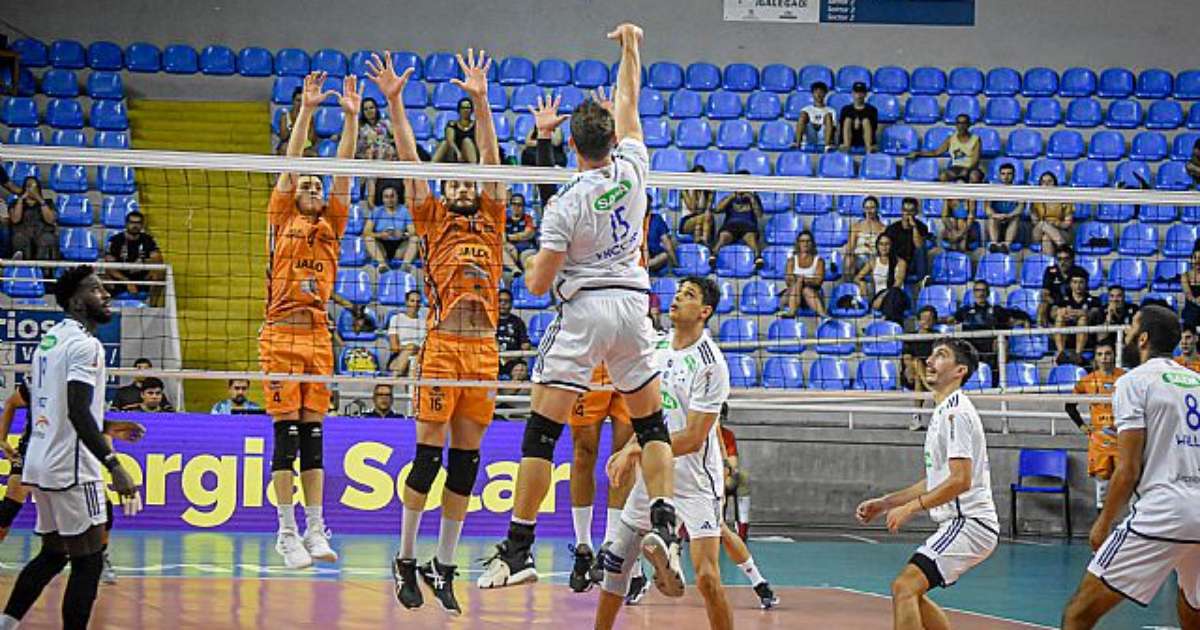 Sada Cruzeiro e São José avançam para a semifinal do Campeonato Sul-Americano de futebol.