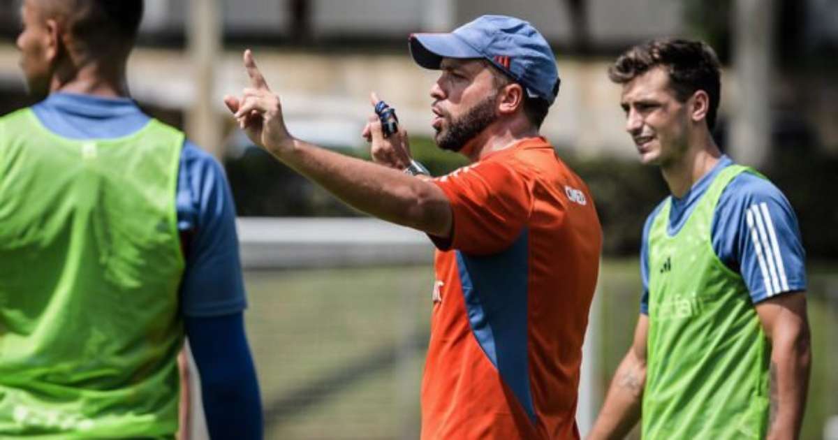 Artilheiro do Cruzeiro, Dinenno deve retornar aos treinos e ser relacionado.