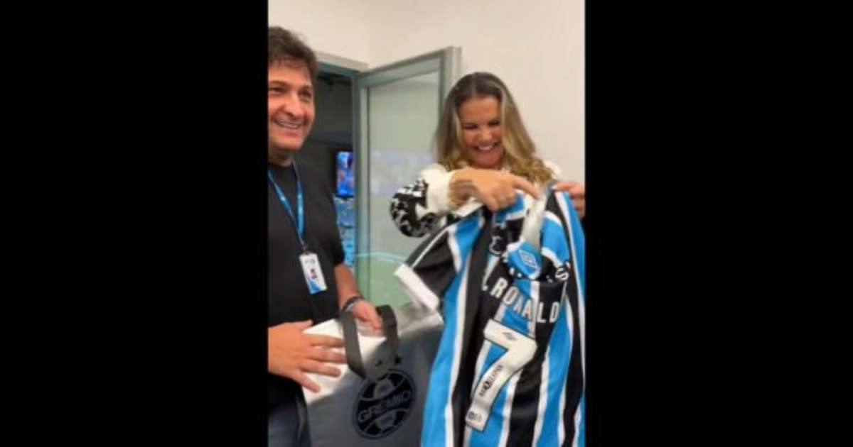 Irmã de CR7 prestigia triunfo do Grêmio sobre o Caxias.