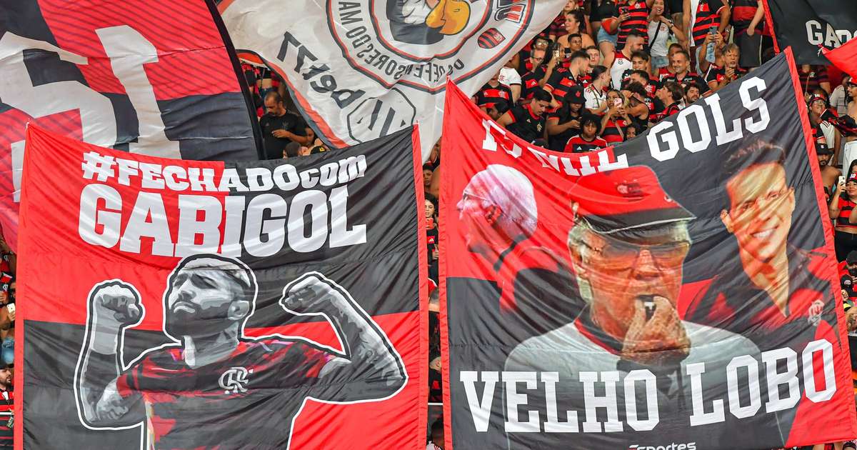 Torcedores do Flamengo exaltam Gabigol e criticam Rodolfo Landim no Maracanã.