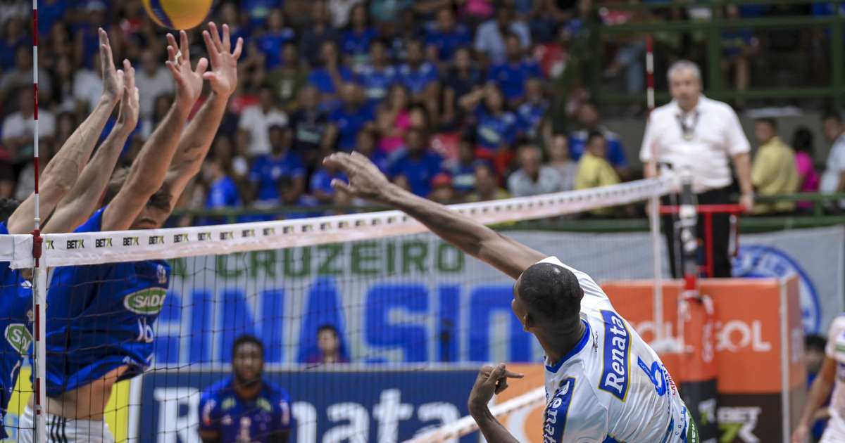 Sada Cruzeiro e Itambé Minas caem nas quartas de final da Superliga.