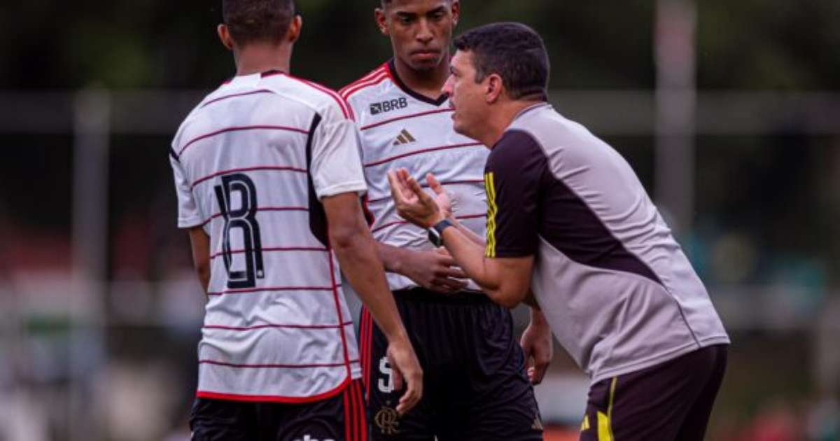 Flamengo disputa título inédito contra o Vasco na final da Copa Rio.