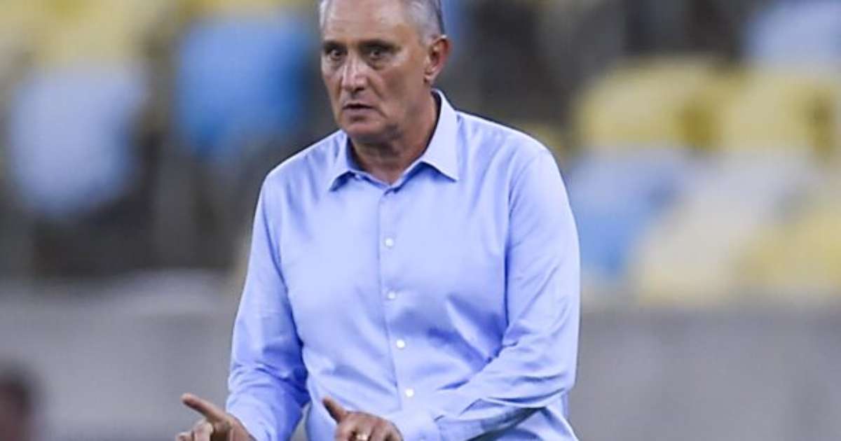 Tite escala três zagueiros em partida entre Bolívar e Flamengo pela Libertadores.