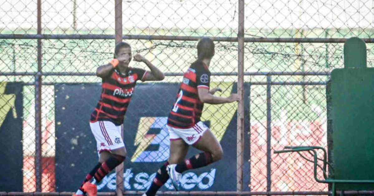 Flamengo vence Botafogo de virada com chuva de gols no Brasileirão Feminino.