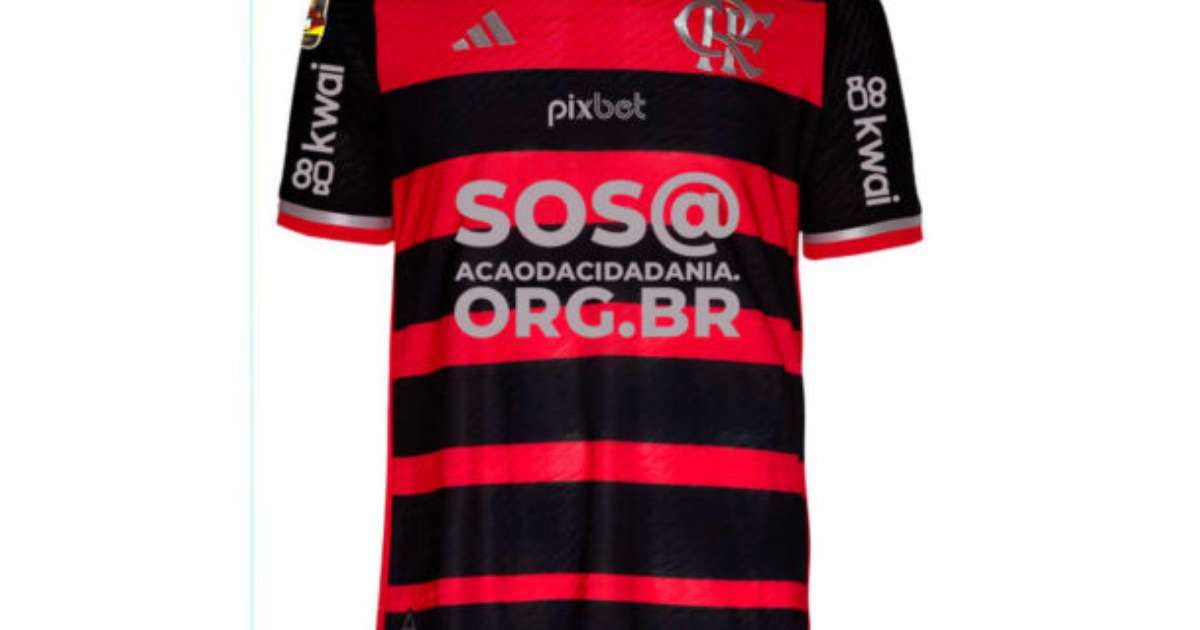 Camisa do Flamengo com Pix para auxiliar vítimas do Sul contra o Corinthians.