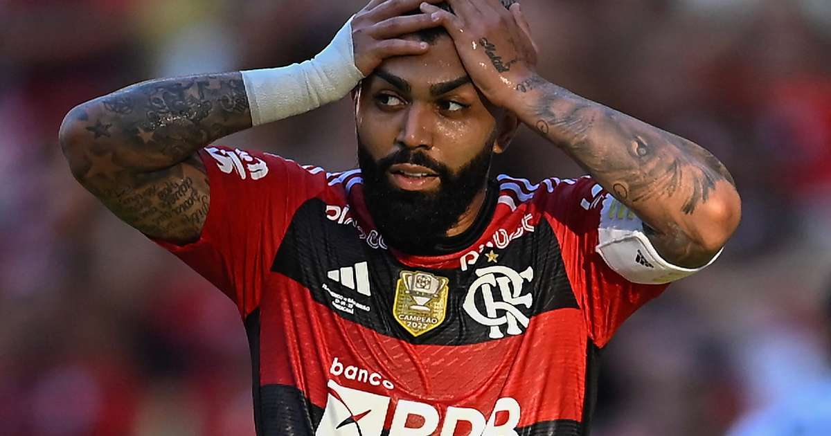 Torcedores criticam Gabigol antes de partida decisiva pela Copa do Brasil