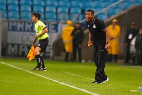 Para Roger, bom momento do Grêmio é fruto de continuidade do trabalho