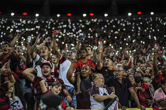 Saiba quanto Flamengo lucrou com renda do jogo contra o Palmeiras, recorde de público em 2022