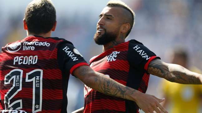 Dorival Júnior revela por que Vidal estreou pelo Flamengo diante do Avaí