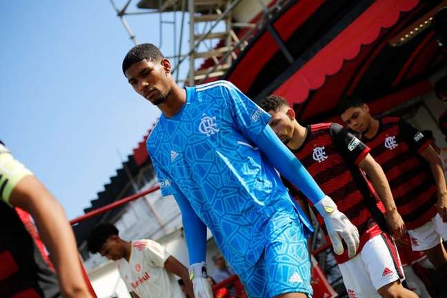 Flamengo renova com Kauã, do sub-20, com multa rescisória recorde; veja valores
