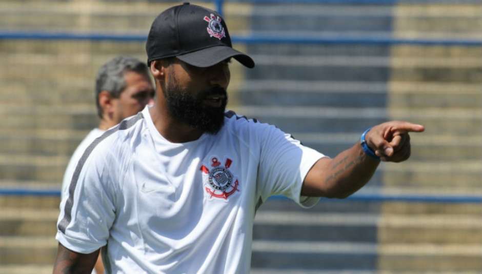 Corinthians reverte vantagem e tira Fla da Copa do Brasil nos pênaltis