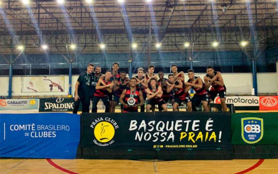 Flamengo vence Pinheiros e leva o título brasileiro sub 21 de basquete