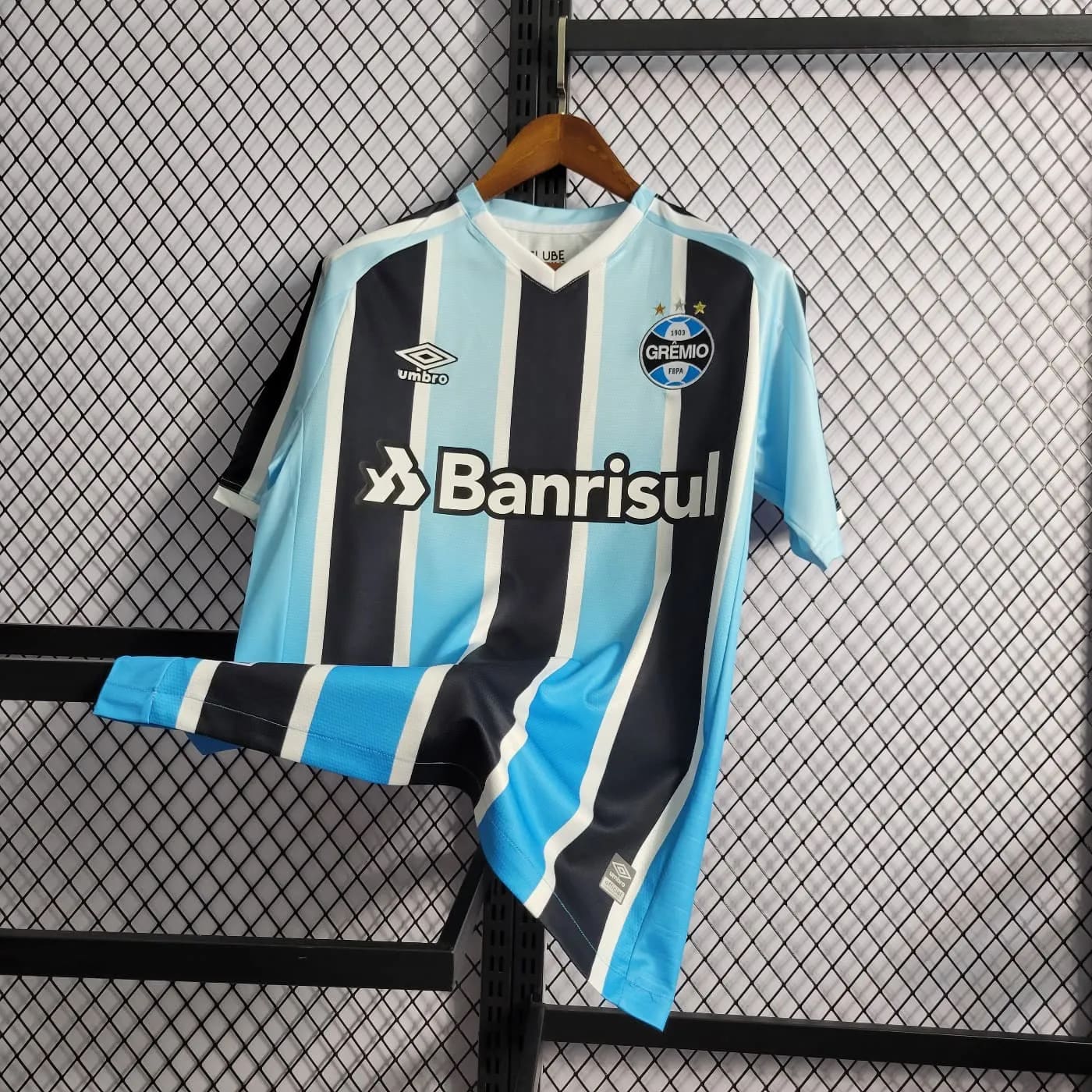 camisa_gremio_i_22_23_s_no_torcedor_umbro_masculina_581_1_2b312a671bd3a4c3827d4b374a2e78be