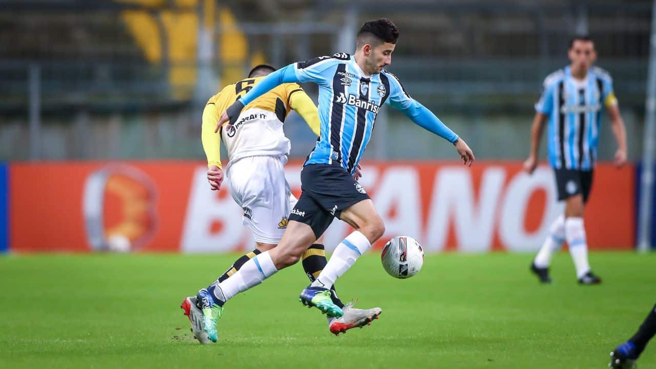 Criciúma e Grêmio: Transmissão, Horário e Escalações no Futebol Brasileiro.