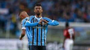 Flamengo não dorme no ponto e vai brigar com o Grêmio por Michael