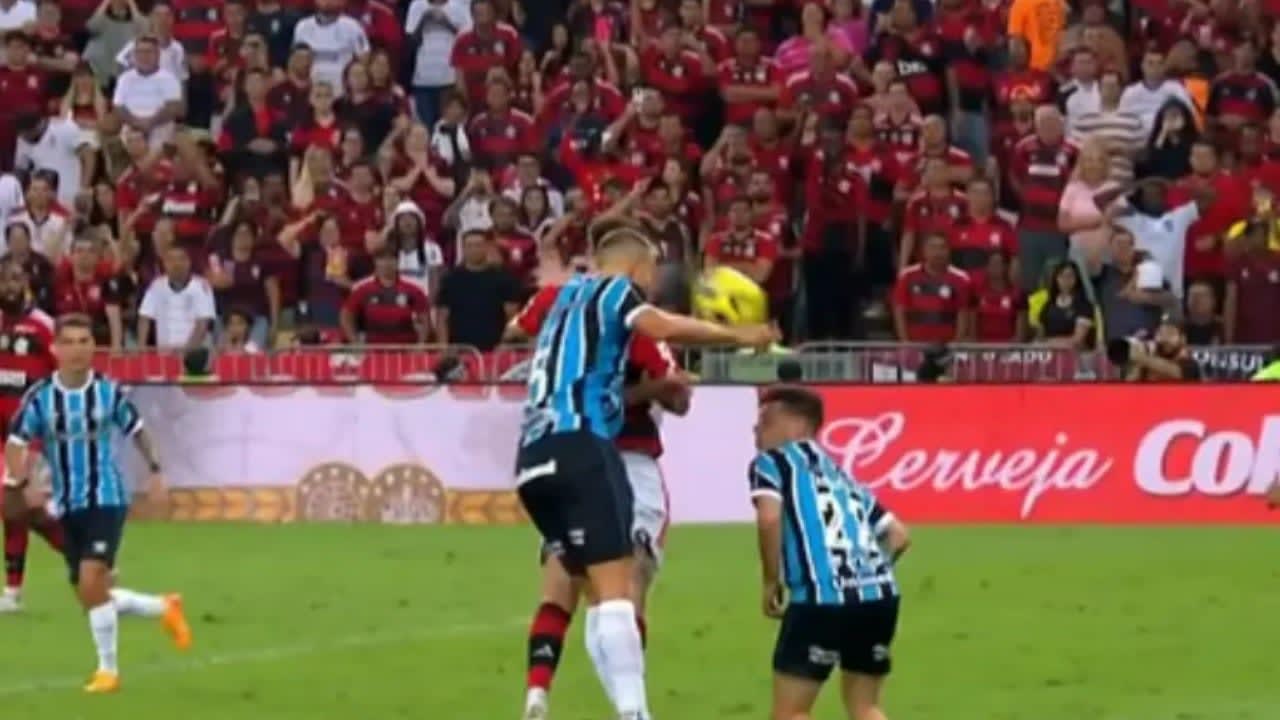 CBF define arbitragem de Flamengo e Bahia e não 'atende cobrança