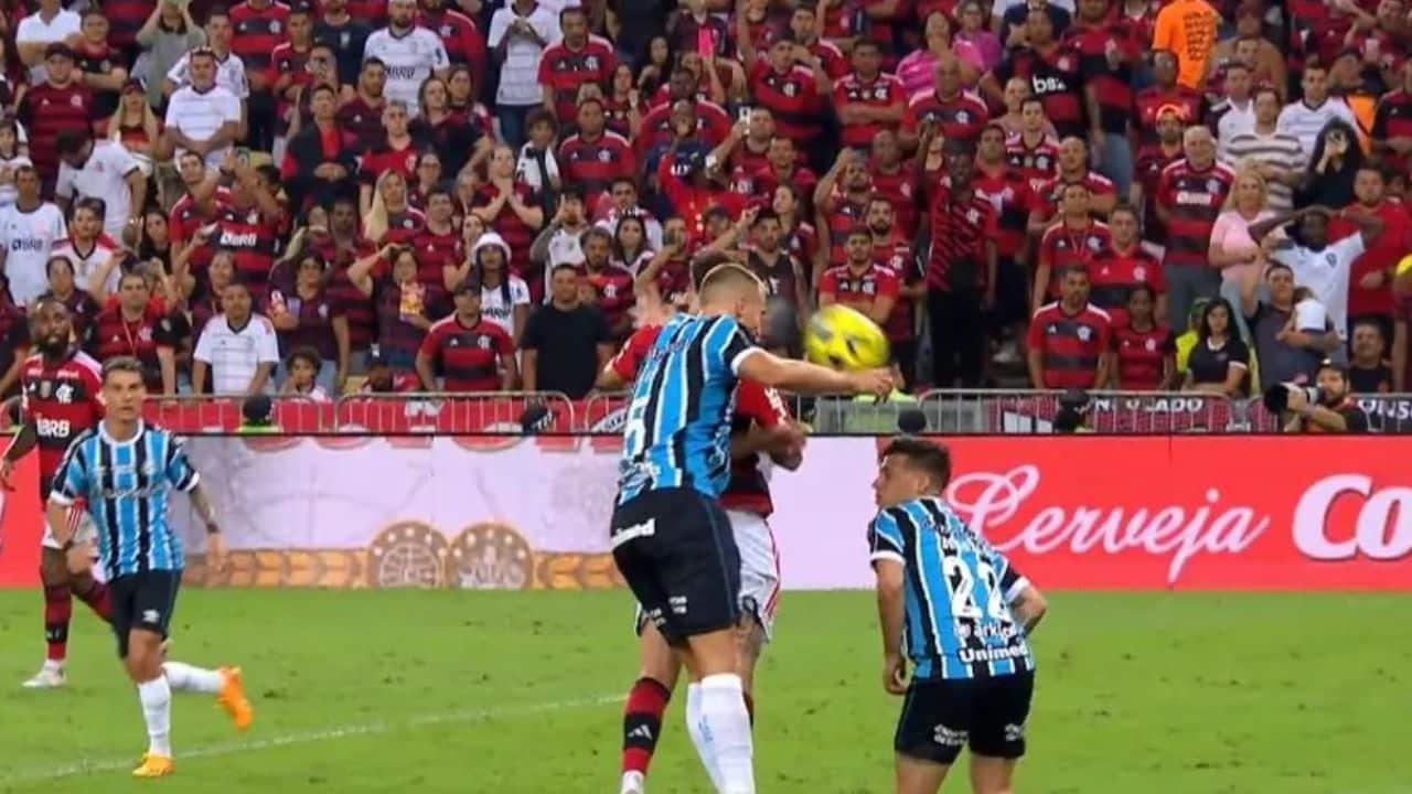 Torcedores de Flamengo e Corinthians se unem pelo mesmo objetivo na final  da Libertadores – LANCE!