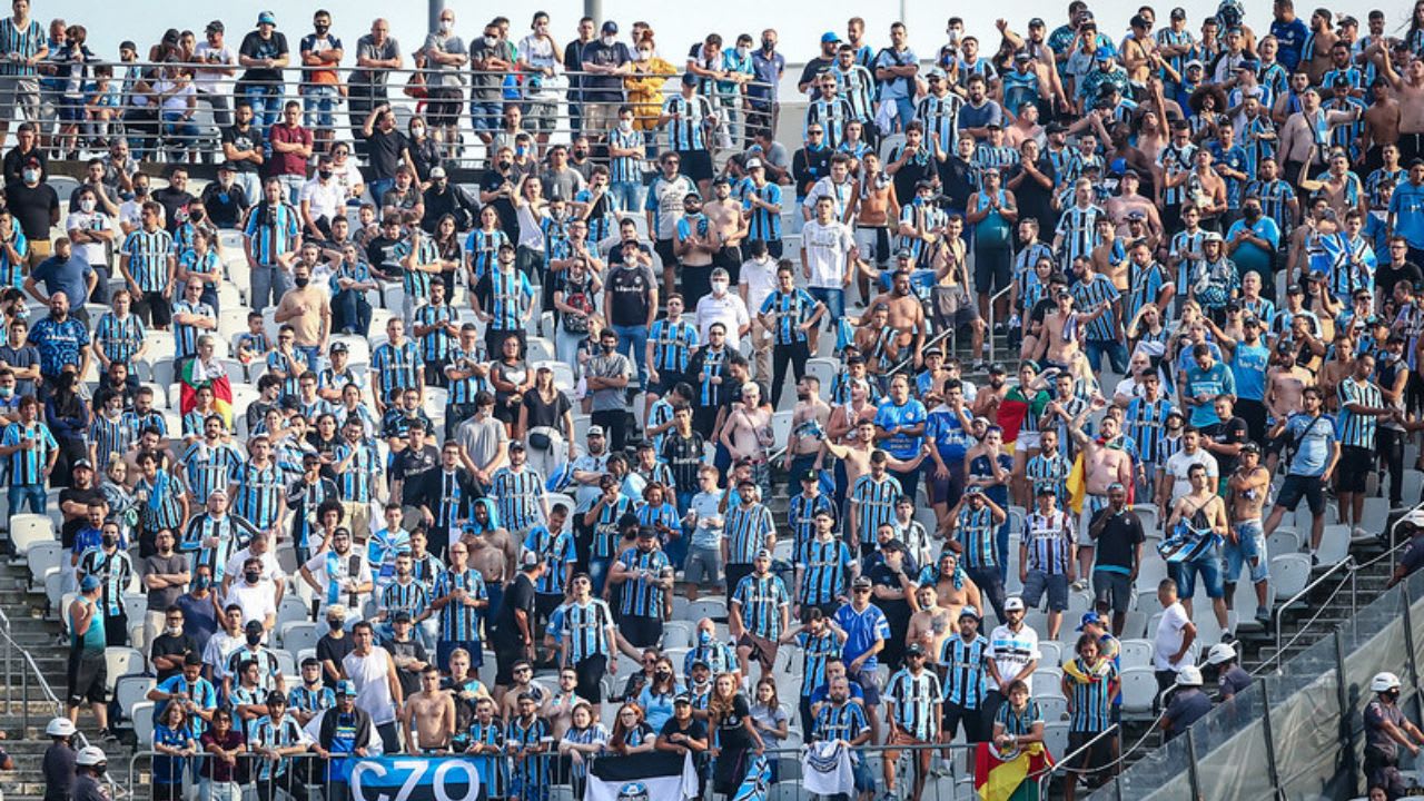 Grêmio convoca torcida que está em São Paulo para jogo contra o Corinthians; veja o valor
