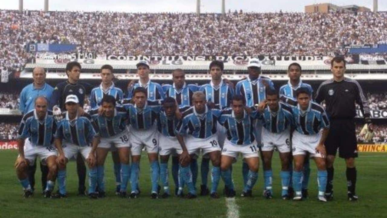 Há 21 anos, Grêmio humilhava o Corinthians com direito a show de Rodrigo Fabri
