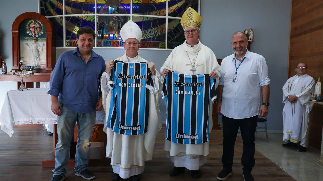 Missa em comemoração aos 120 anos do Grêmio emocionou a torcida