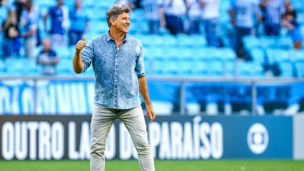 No último jogo, lendas de 83 INVADIRAM a Grêmio Rádio e participaram da transmissão