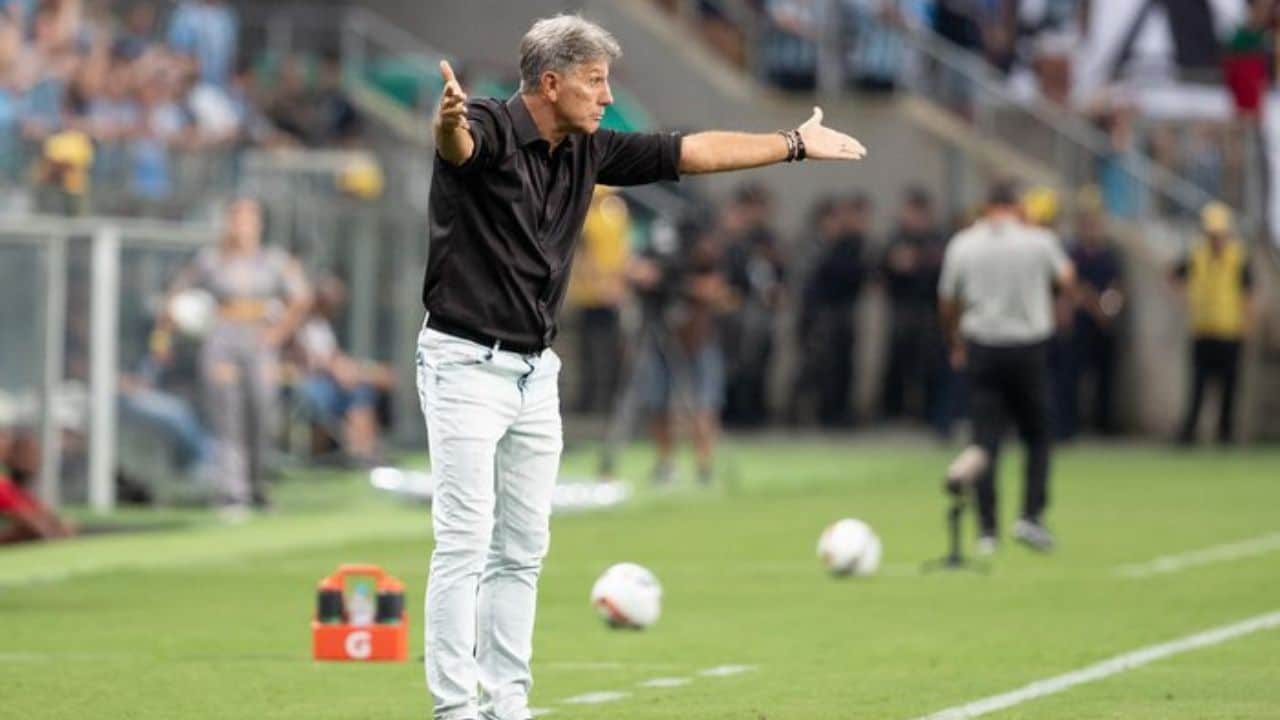 Veja o que diz a regra do futebol sobre o posicionamento do