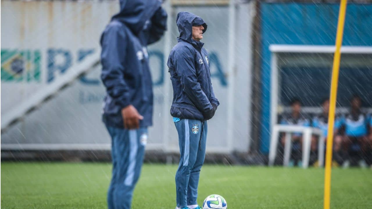 Reforços e negociações: Grêmio se prepara para confronto contra o Palmeiras