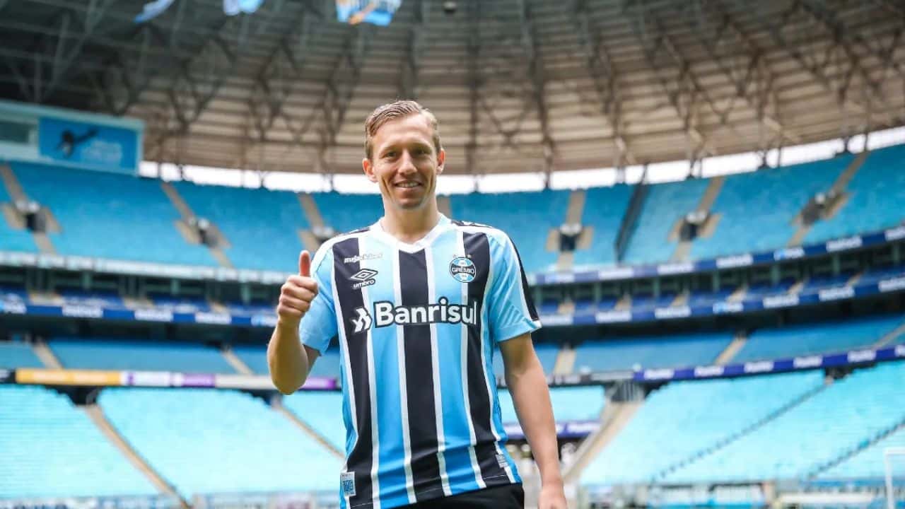 Grêmio e Lucas Leiva acertam término antecipado da carreira no futebol.