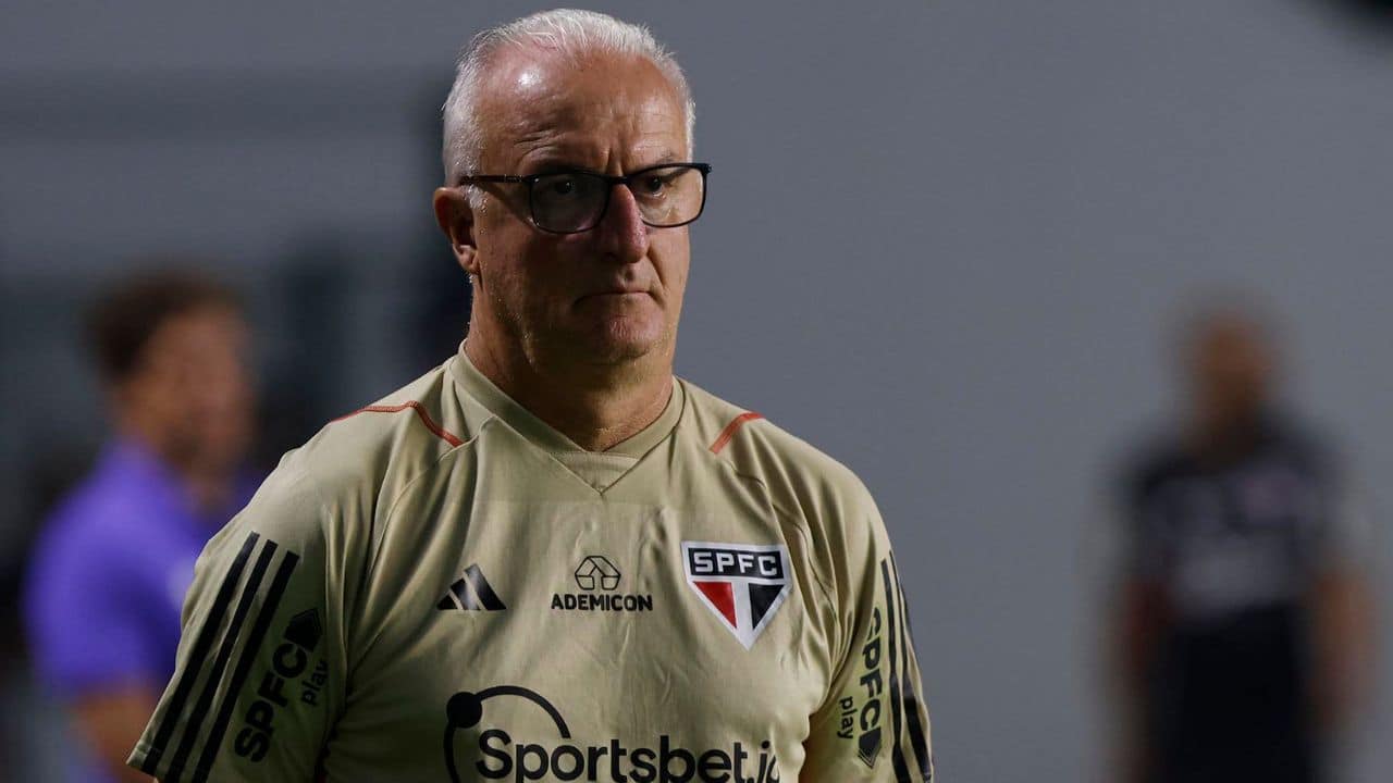 São Paulo bate o martelo e oferece três jogadores por craque do Grêmio; entenda