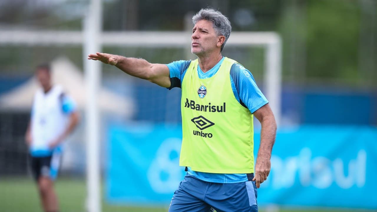 Antes do jogo do Flamengo, meio-campista rescinde com o Grêmio