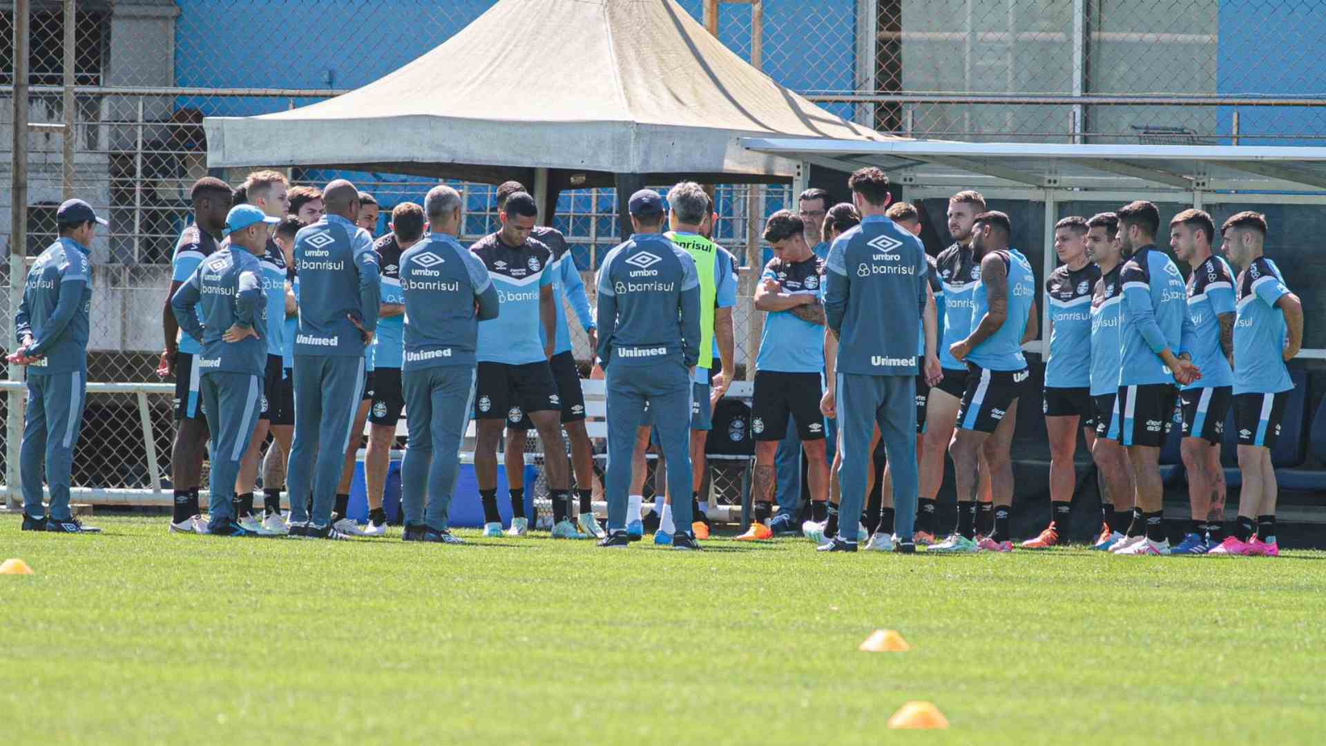 Grêmio com Seis Jogadores Pendurados no Gauchão