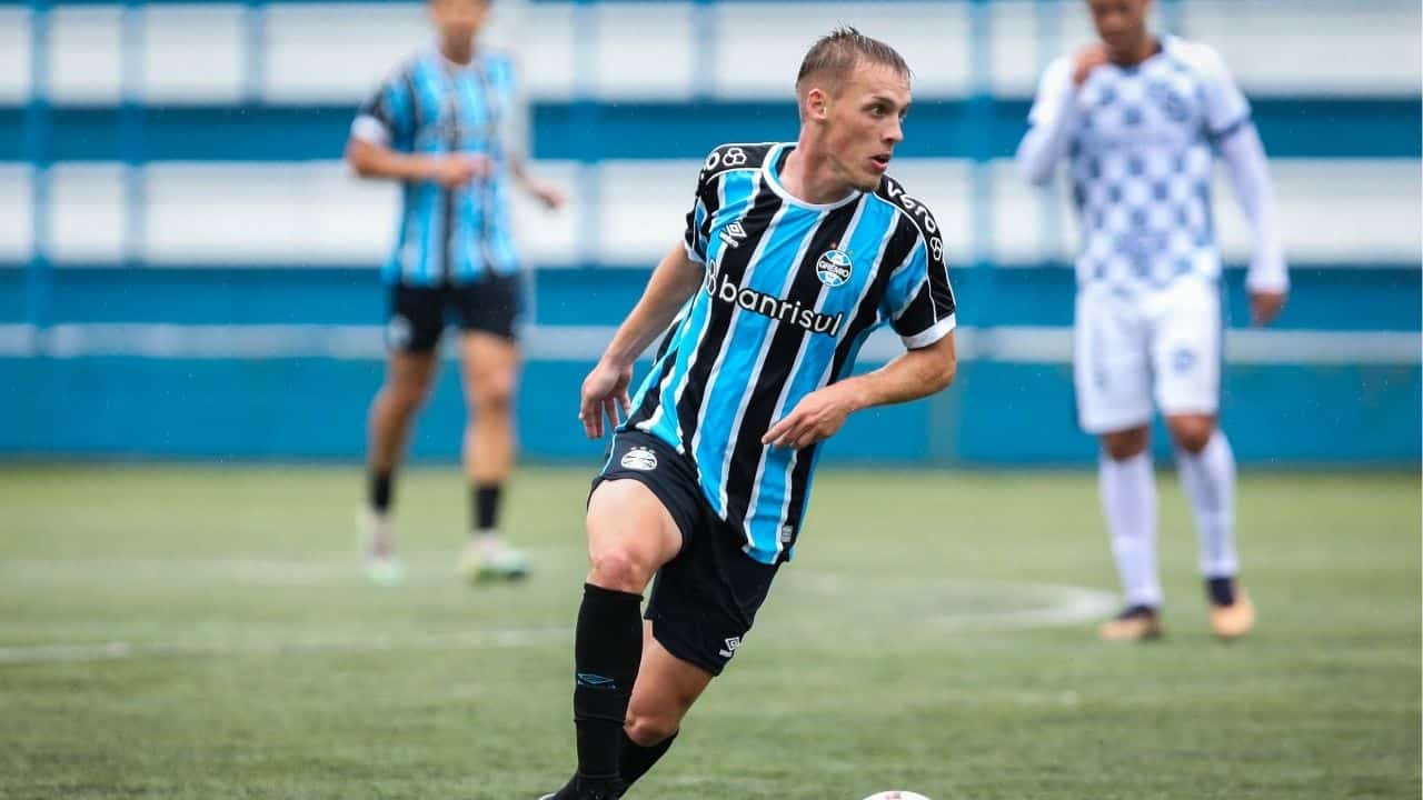 Villasanti irá completar 100 jogos pelo Grêmio no Grenal 440